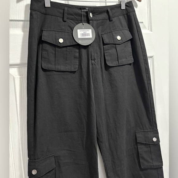 NWT White Fox Clear My Mind Cargo Pants Black Relaxed Fit Size Small BRAND NEW - Picture 8 of 15